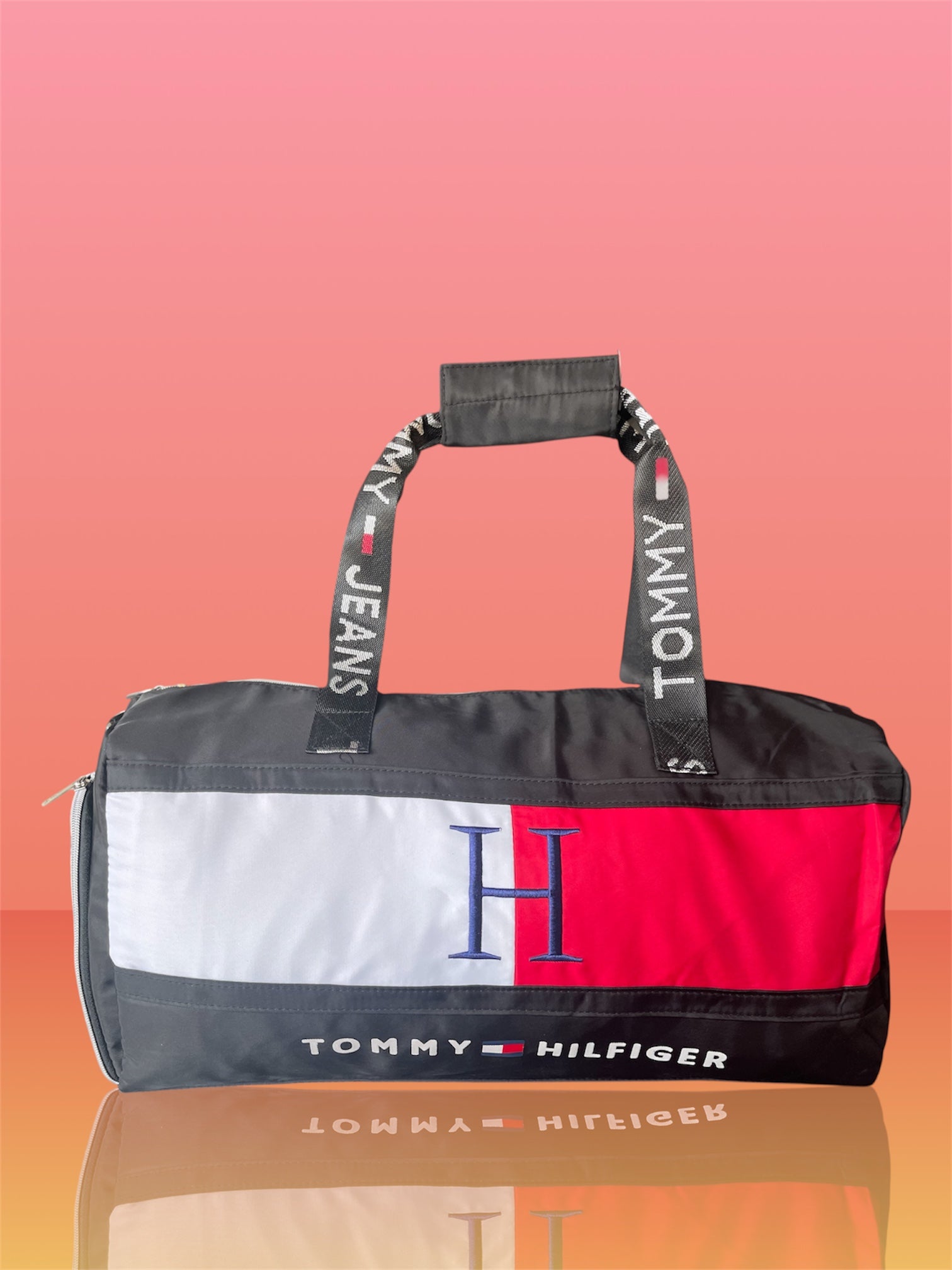 Tommy Signature Strap Duffel