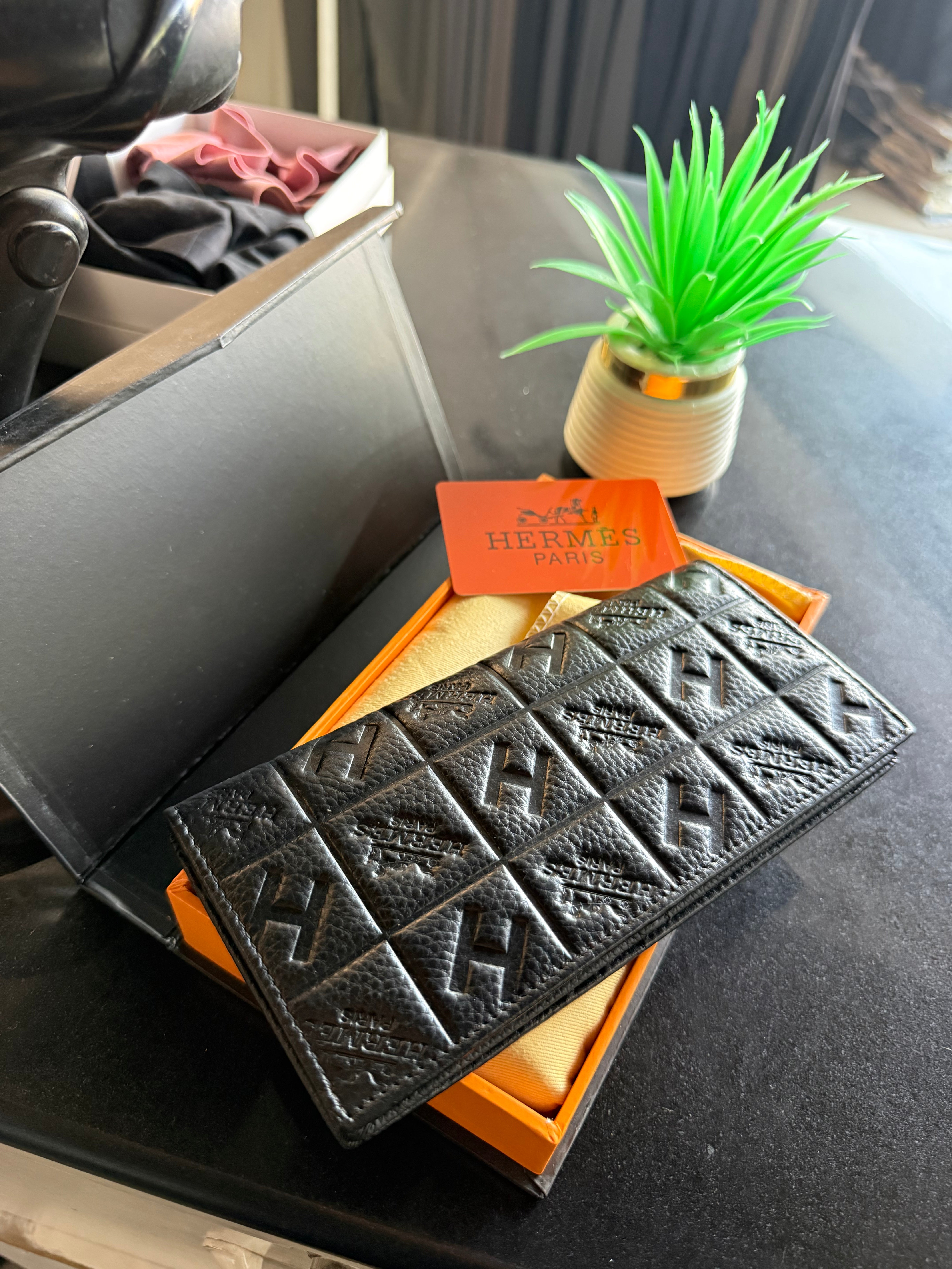 Luxury Hermes Paris Men’s Wallet